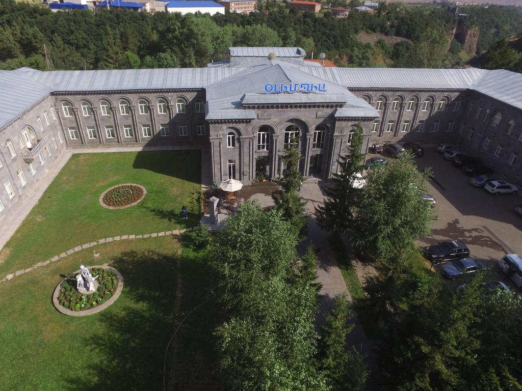 Jermuk Olympia Sanatorium Otel Dış mekan fotoğraf